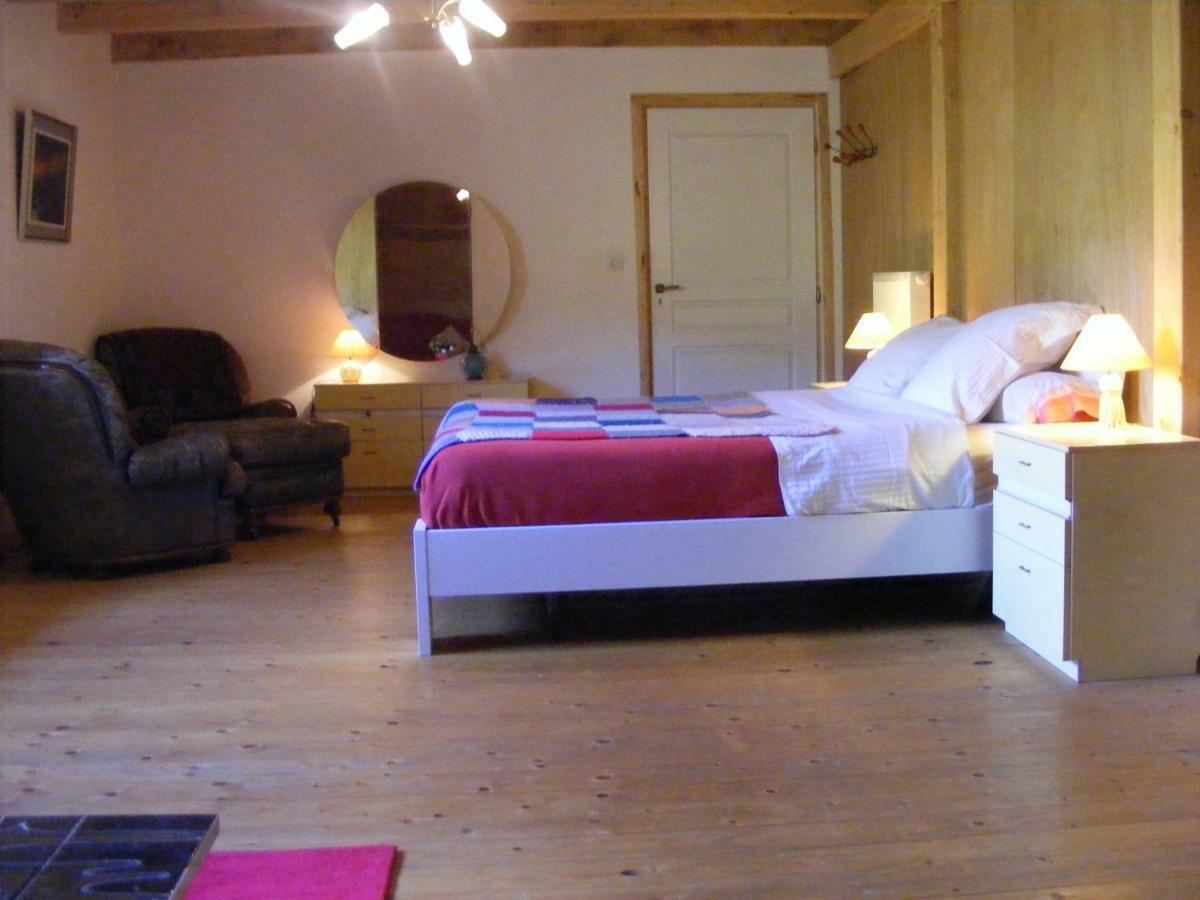 Bed and Breakfast Les Grandes Fontaines La Longine Экстерьер фото